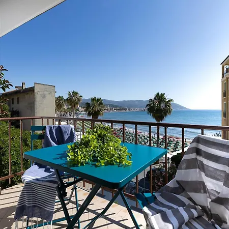 Boat/open Space Front Mare/spiaggia+ Box * Diano Marina